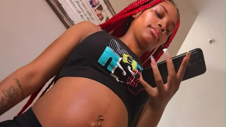 “Jariah Edwards was a bright, loving young woman who was just 17 years old and preparing to welcome her first child, a baby girl. She was surrounded by family and friends who cherished her deeply,” a family fundraiser read.