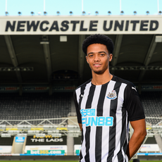 Newcastle United sign left-back Jamal Lewis from Norwich in £13.5m transfer