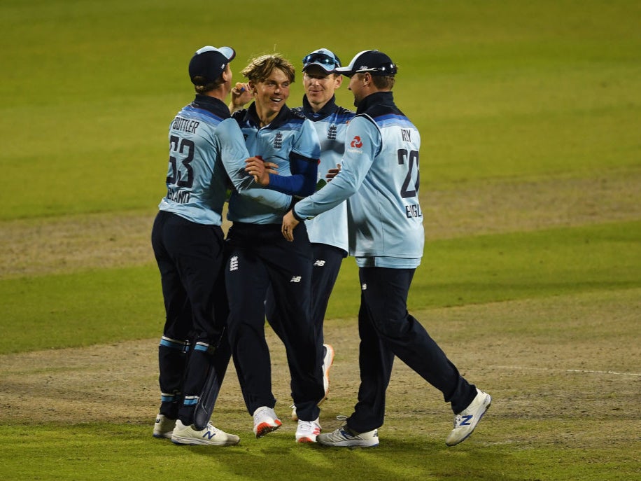 England snatch remarkable ODI victory as Australia collapse to set up series decider