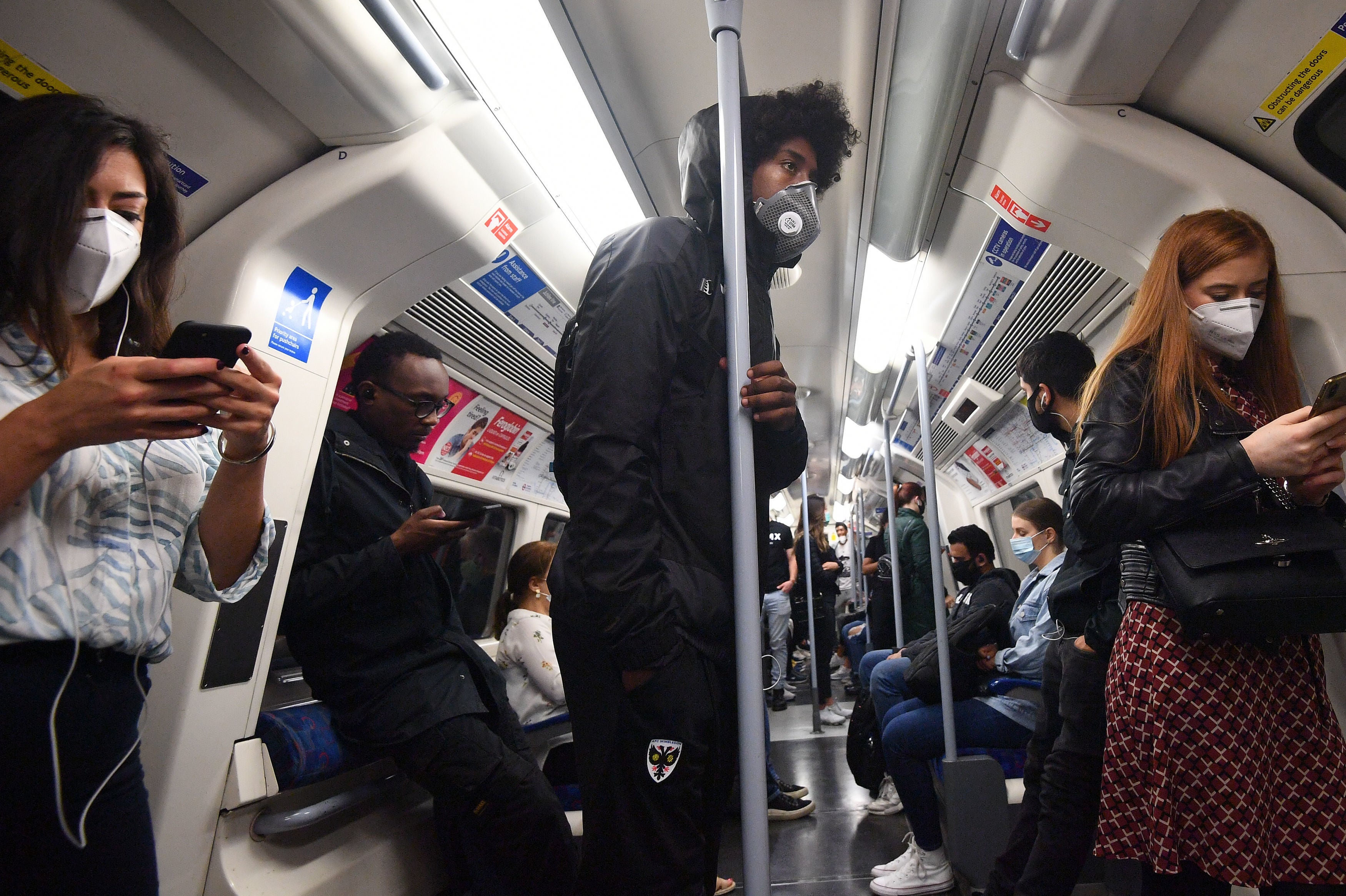 Coronavirus: Boris Johnson’s back to work message to be scrapped in latest U-turn