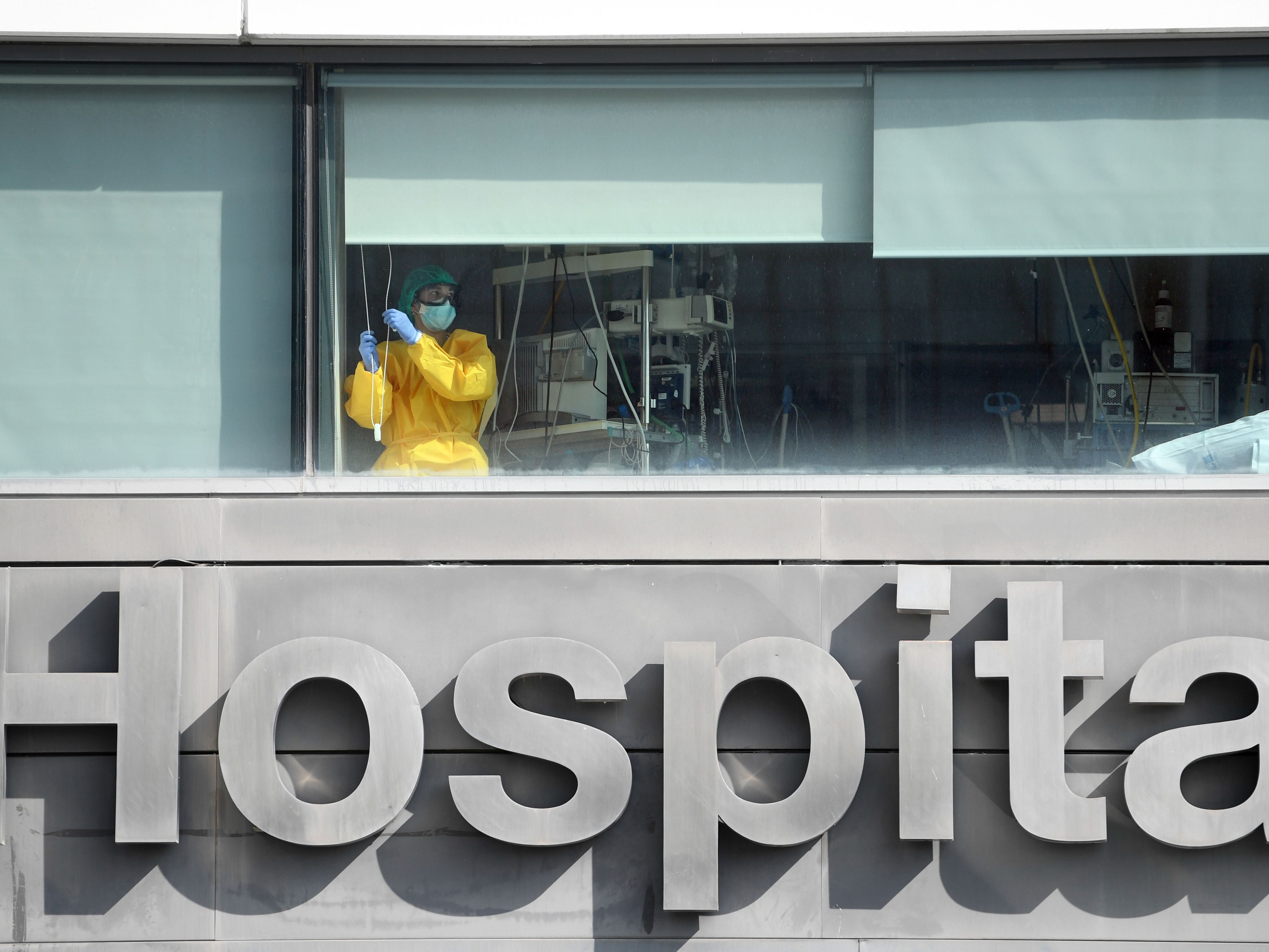 Pentagon spent money for masks on jet engine parts