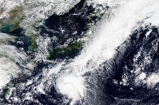 Storm heads to Tokyo area, residents urged to prepare early