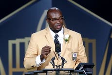 Former NFL players getting out the vote in communities