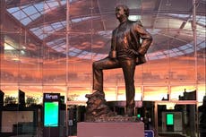 11ft brass statue of Alan Partridge appears in Norwich city centre