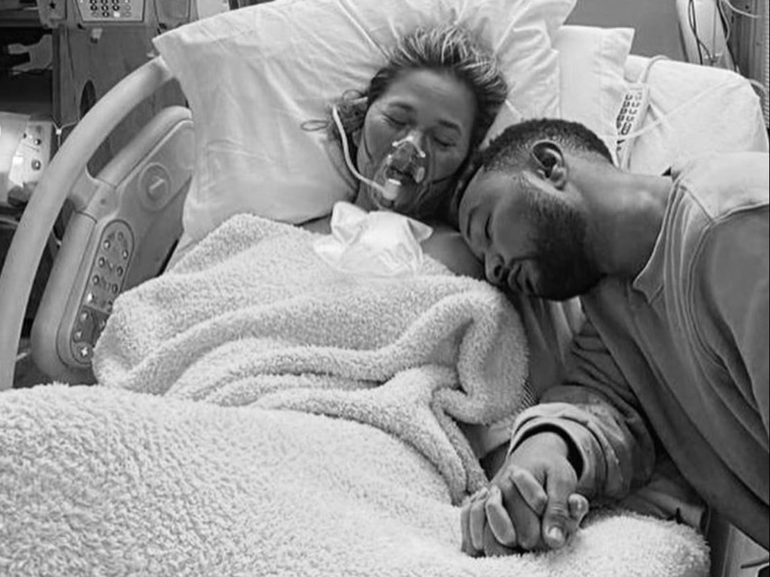 Chrissy Teigen and John Legend announcing the loss of their third baby in 2020