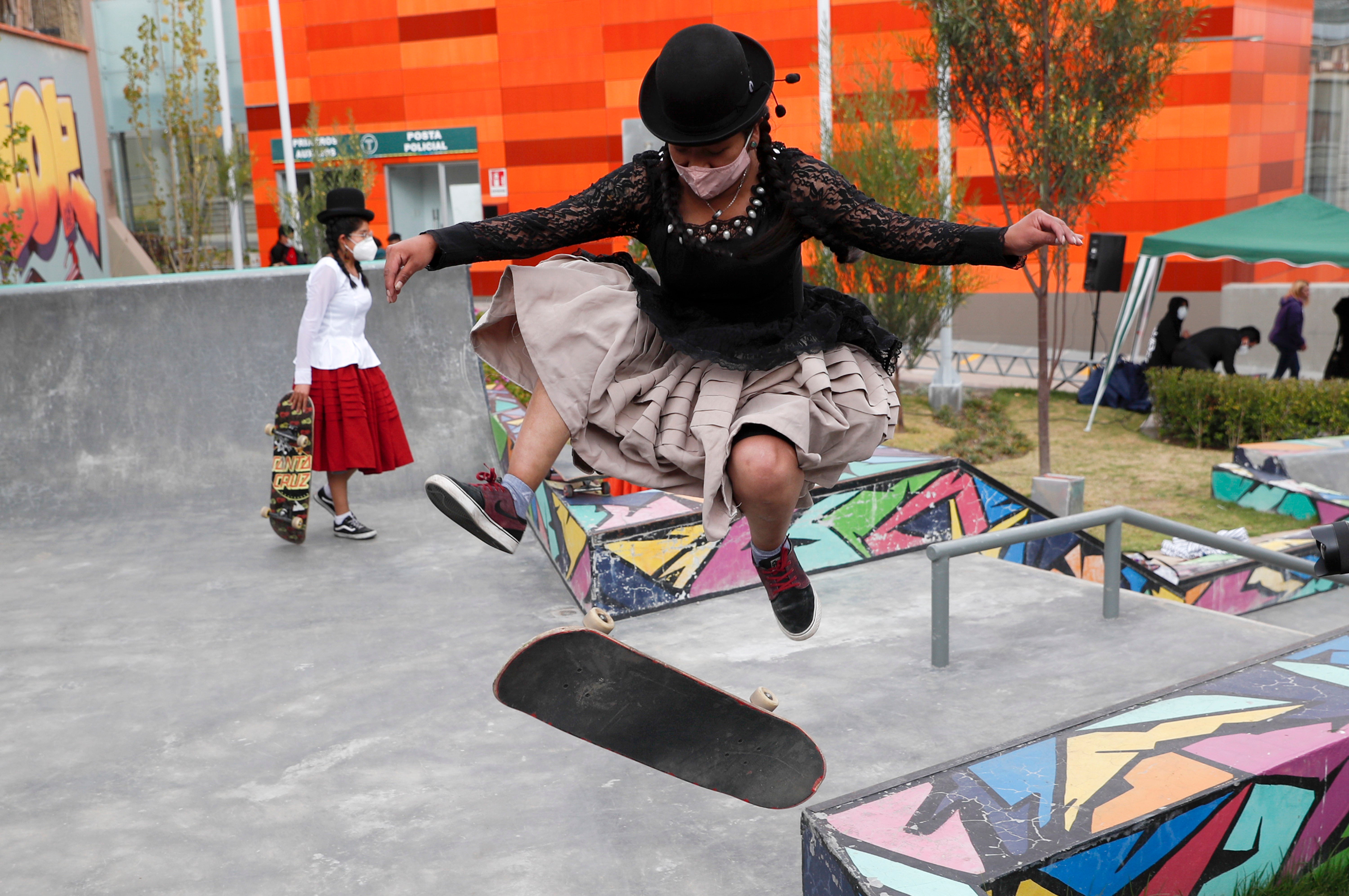 APTOPIX Virus Outbreak Bolivia Skate