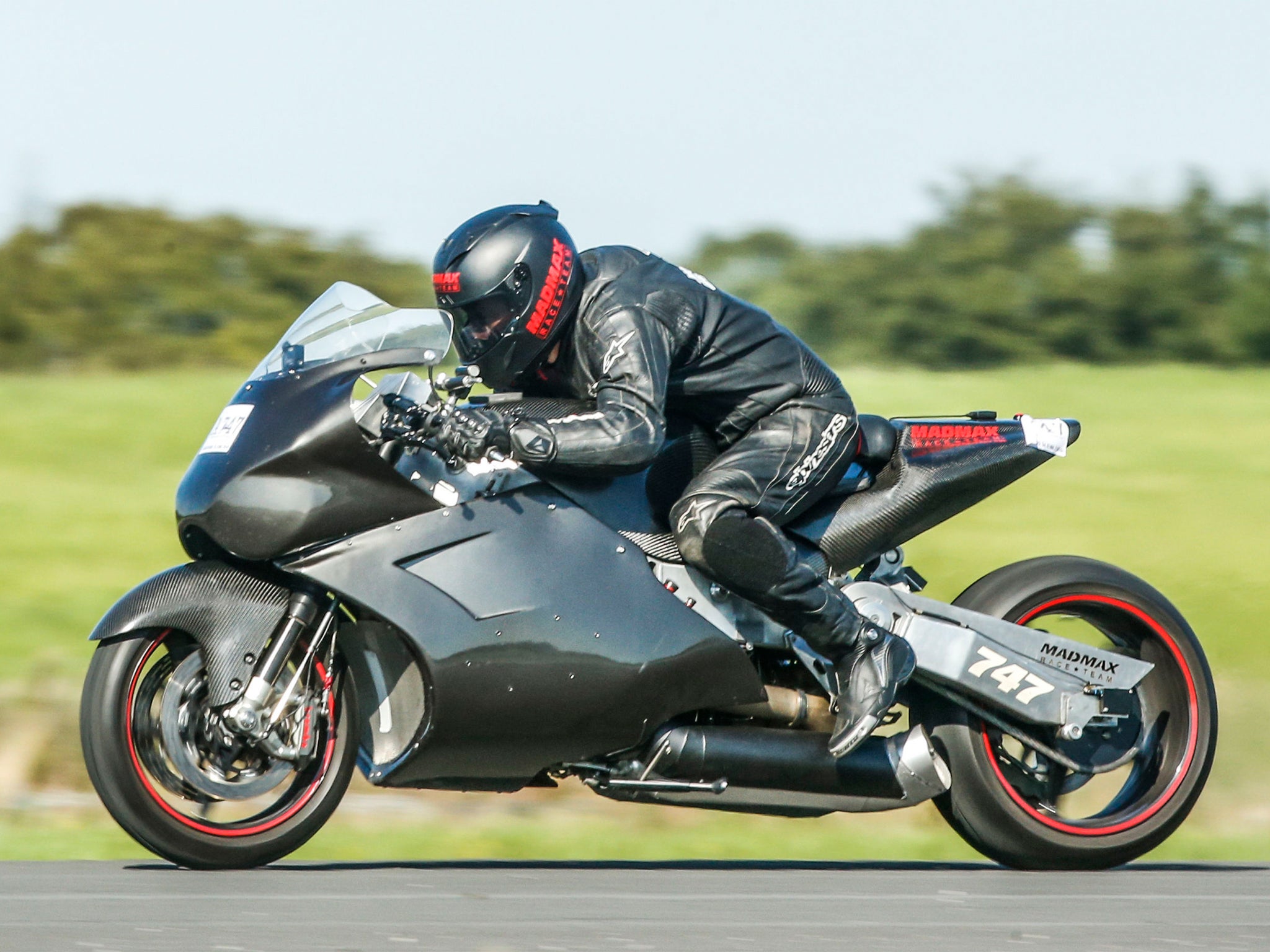 Zef Eisenberg competing on the MadMax Turbine at Elvington Airfield in 2016