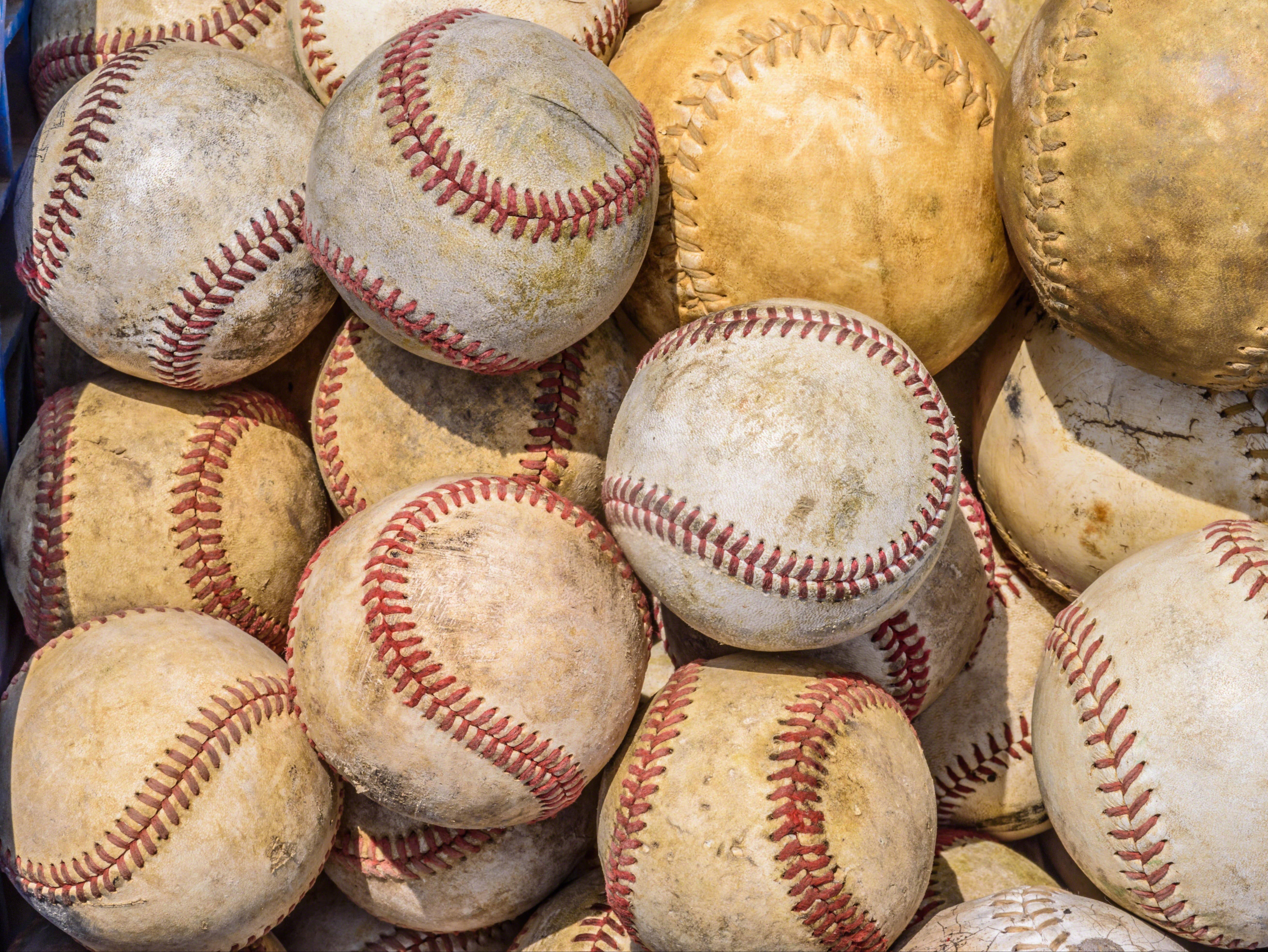 Grandpa leaves touching note on free bucket of baseballs
