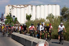 Lance Armstrong leads Beirut bike tour to help blast victims