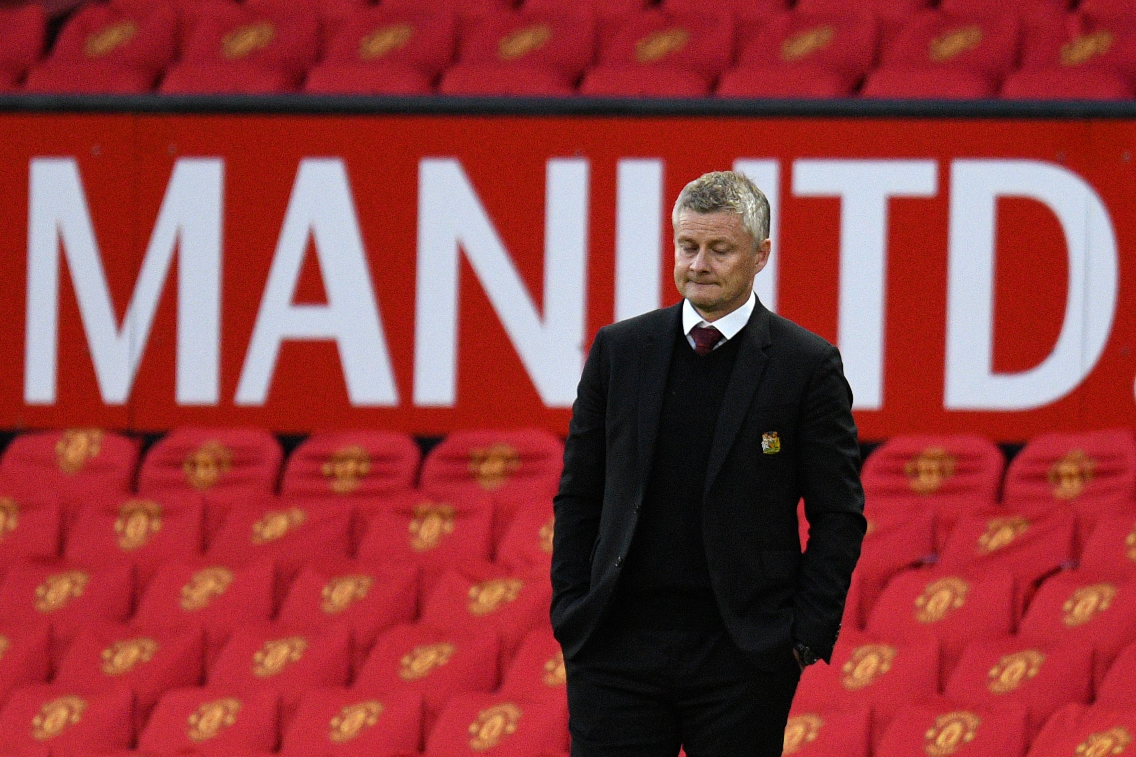 Ole Gunnar Solskjaer grimaces during Manchester United's 6-1 defeat by Tottenham