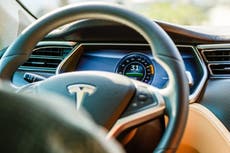 Tesla hacker discovers mysterious driver-facing camera’s purpose