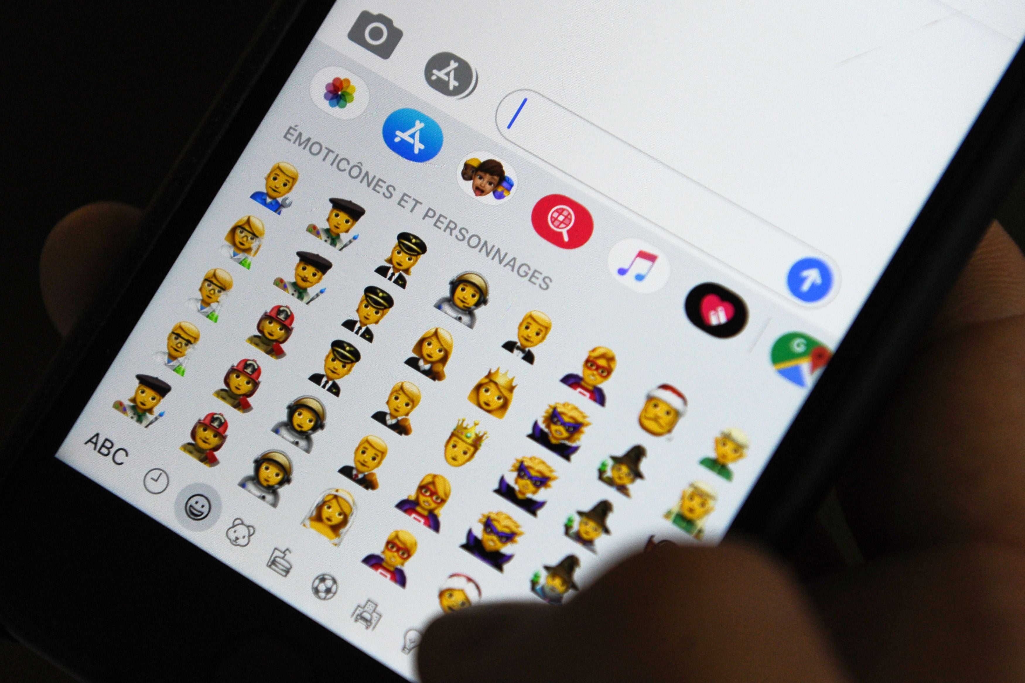 Apple is updating its mask emoji to feature a smile