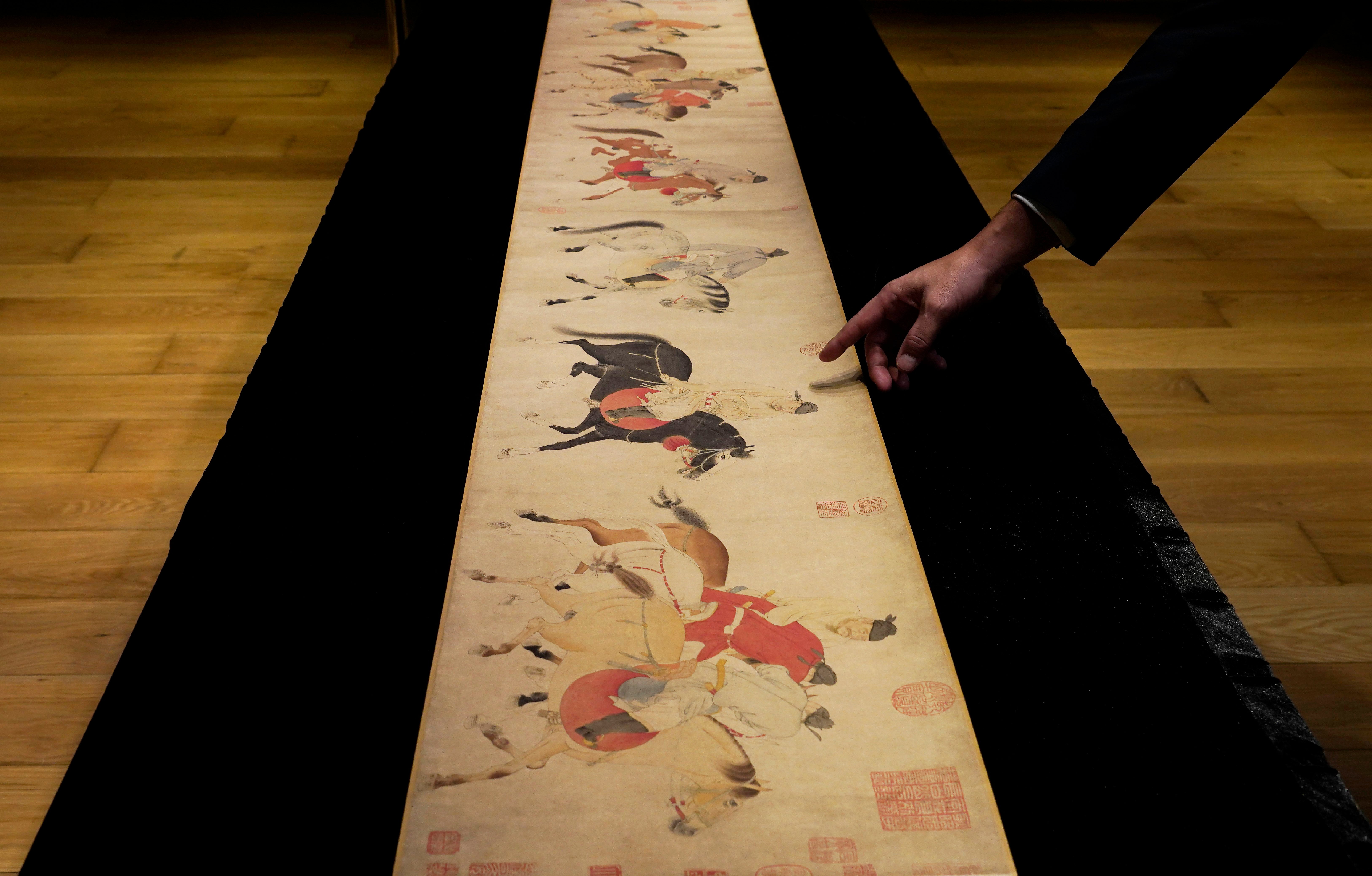 Hong Kong Scroll Auction