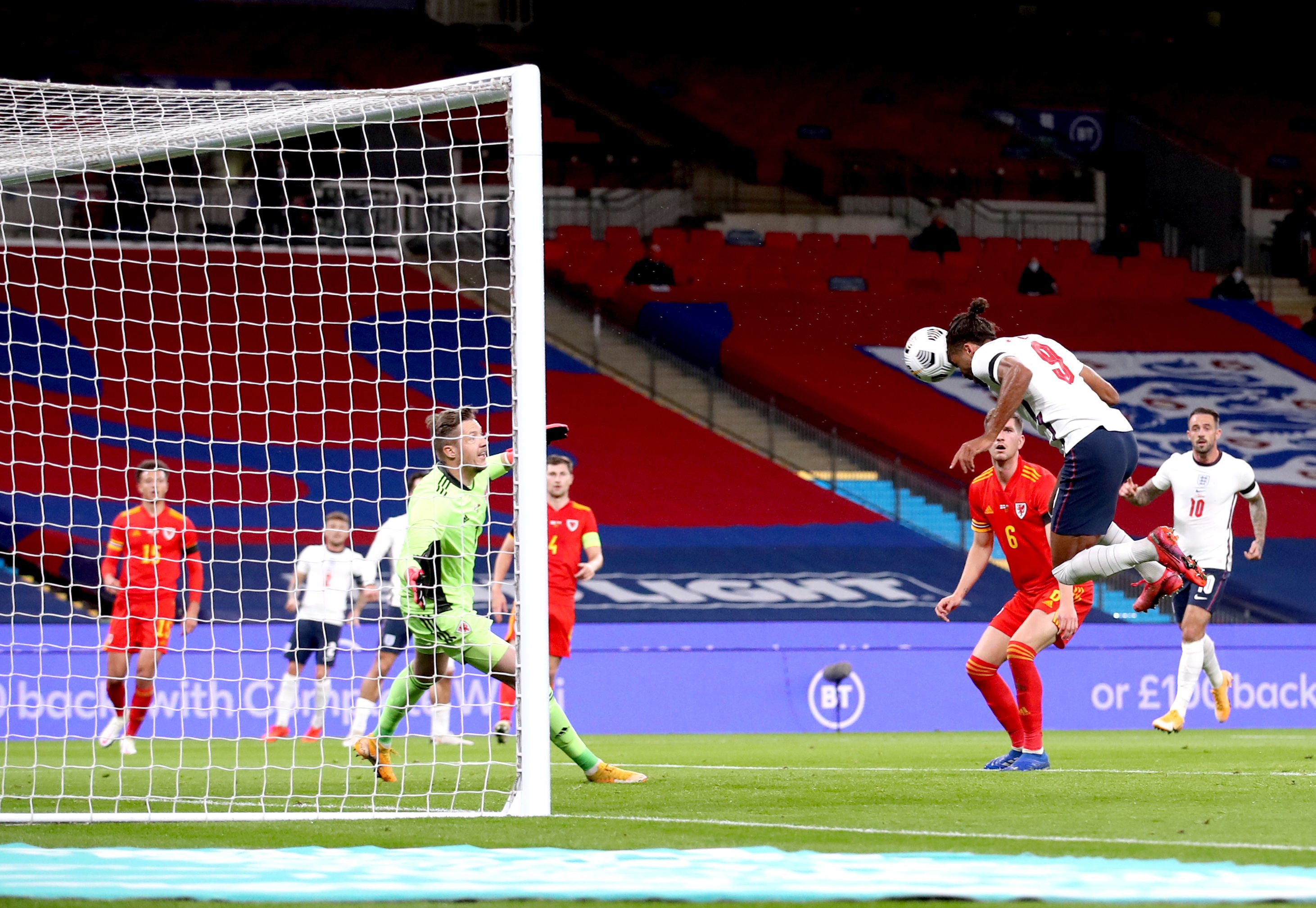 Dominic Calvert-Lewin converts a close-range header