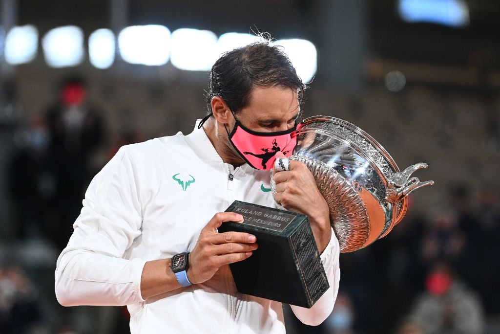 Rafael Nadal kisses the Mousquetaires Cup