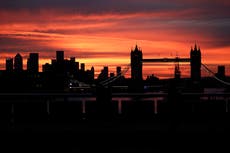 Brexit: UK urged to conclude trade deal with EU to limit cost