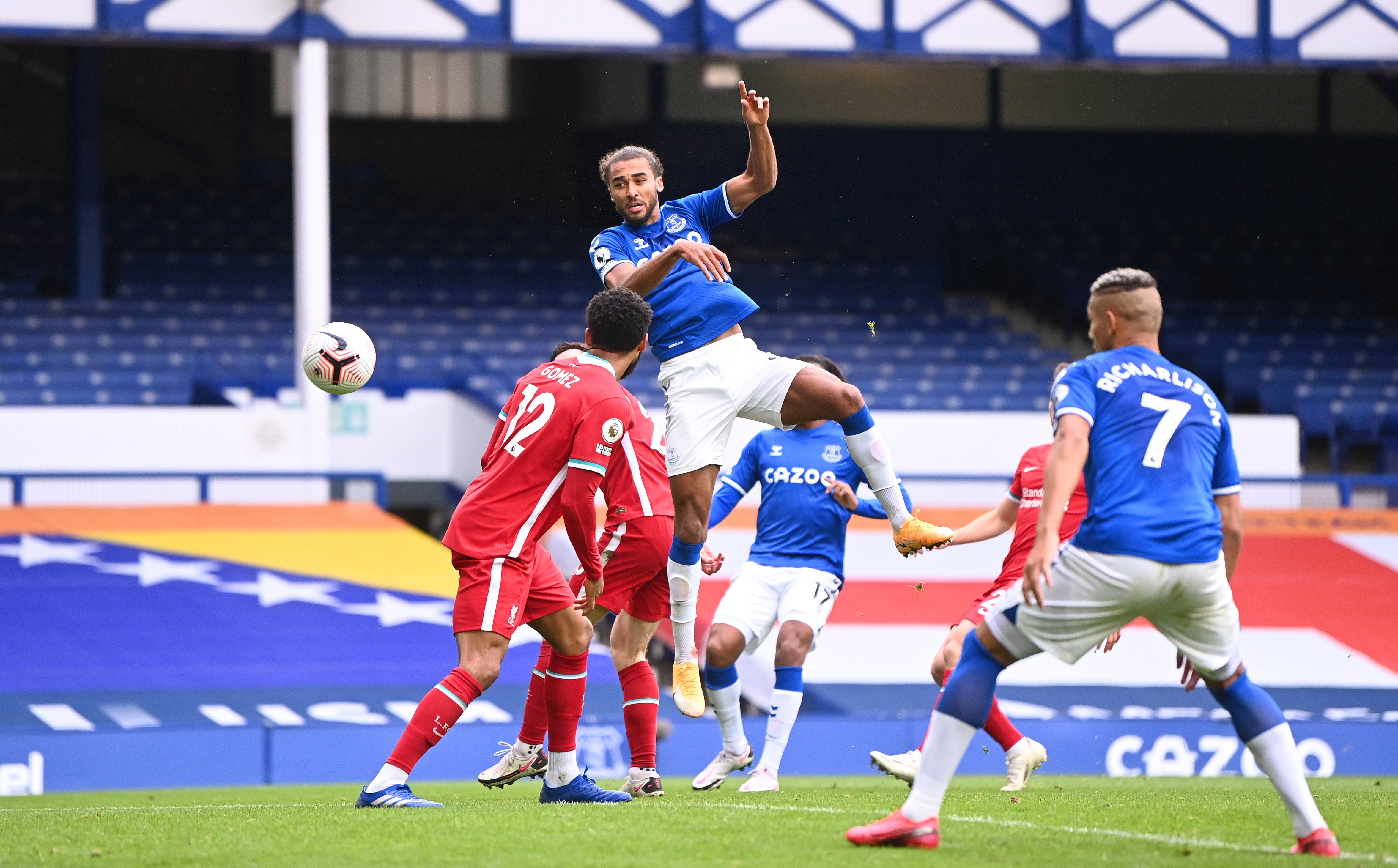 Dominic Calvert-Lewin of Everton scores