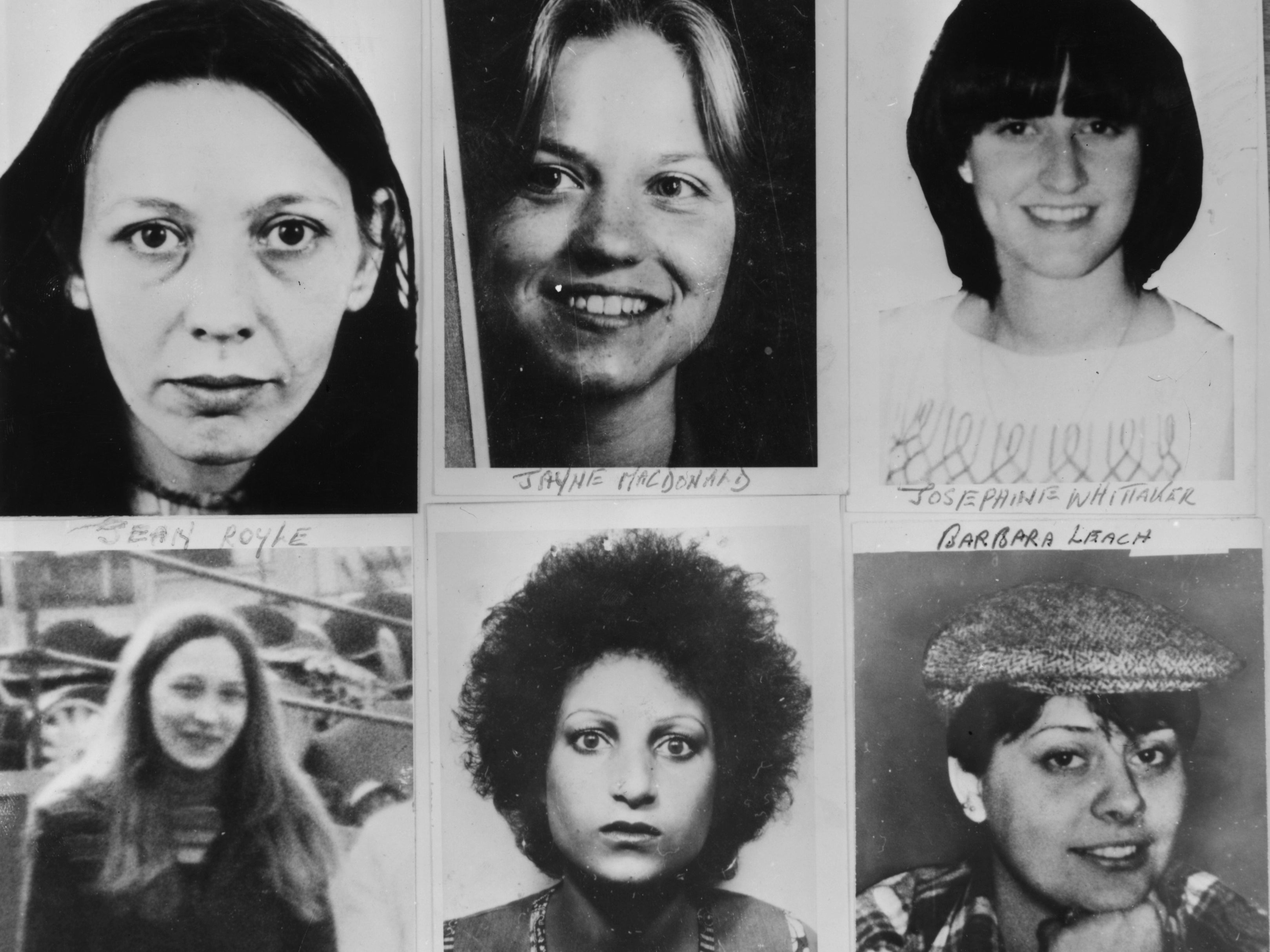 Families of Yorkshire Ripper victims receive police apology