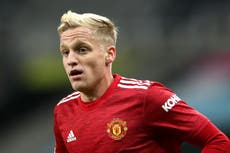 Van de Beek should never have joined Man United, claims Van Basten