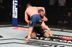 Khabib broke foot three weeks before winning at UFC 254