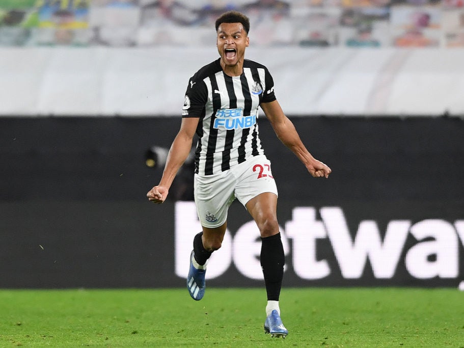 Late Murphy free-kick earns resilient Newcastle a draw at Wolves