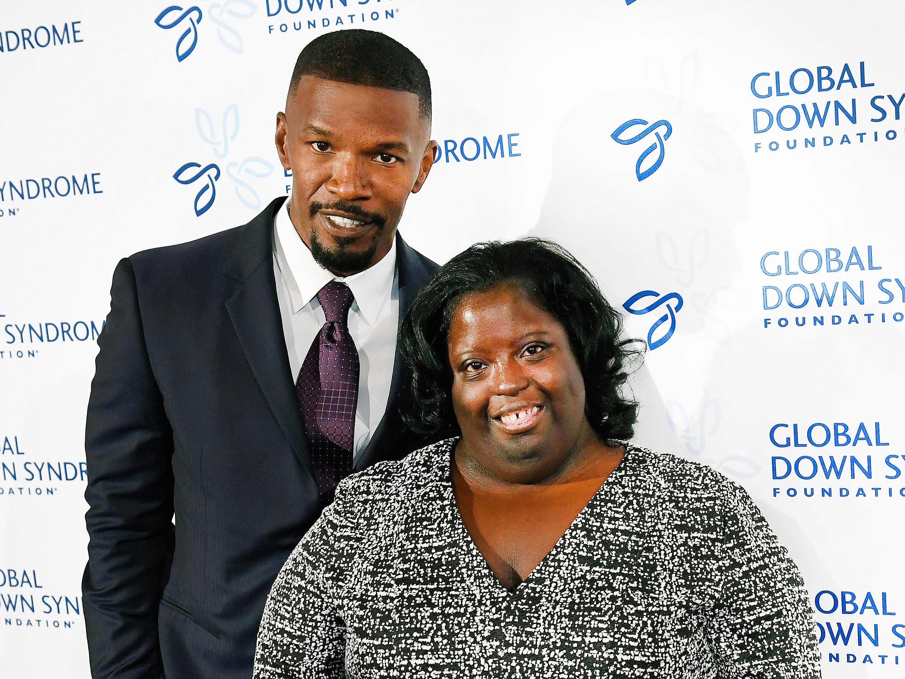 Jamie Foxx is mourning the death of his younger sister, DeOndra Dixon.