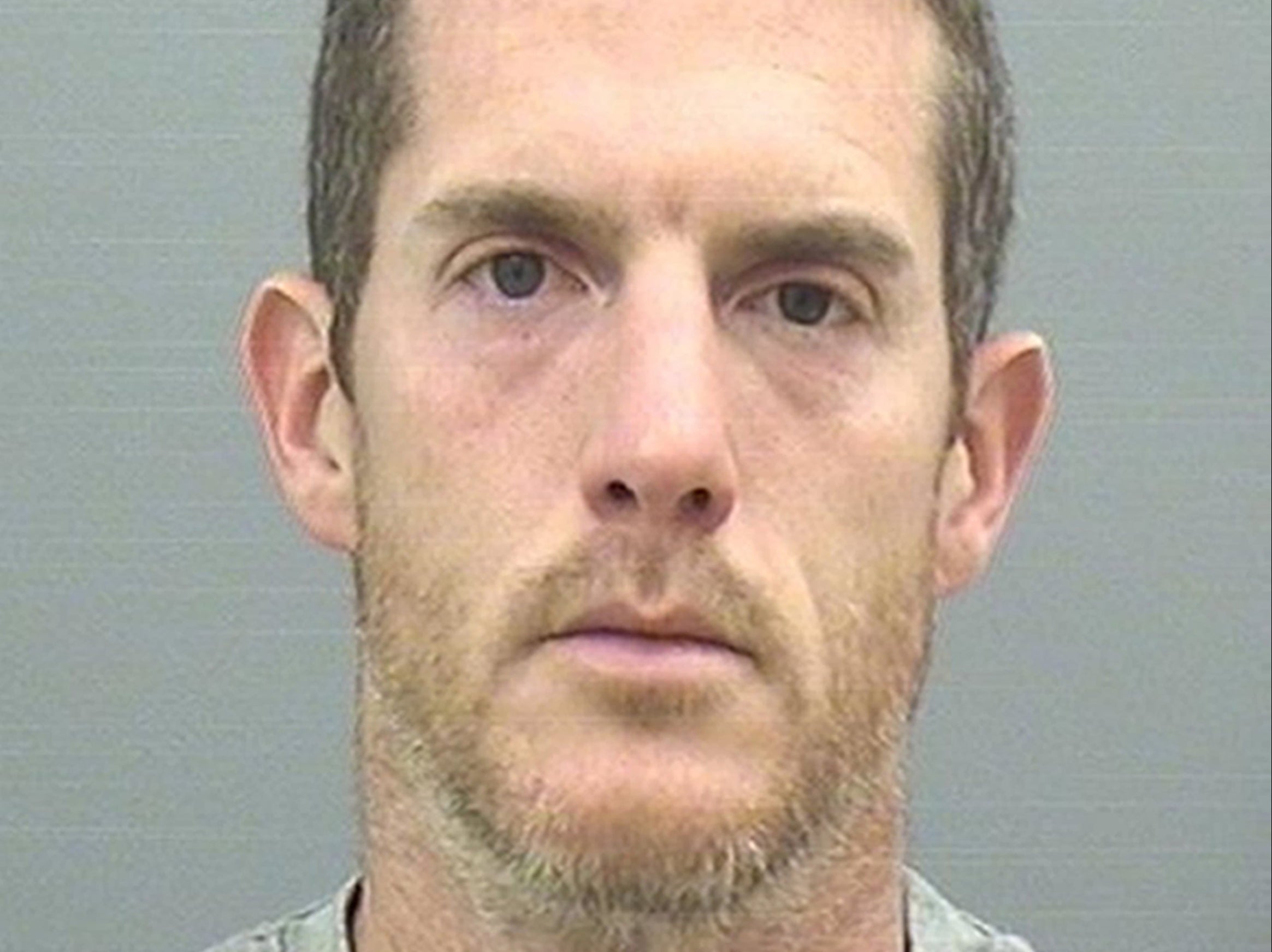 Police officer cleared of murder after strangling lover