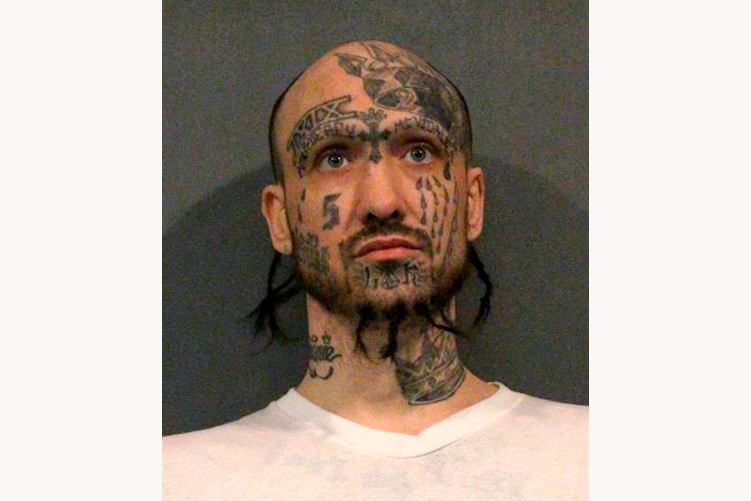 Gang member who said he beat up R. Kelly in jail sentenced to life 