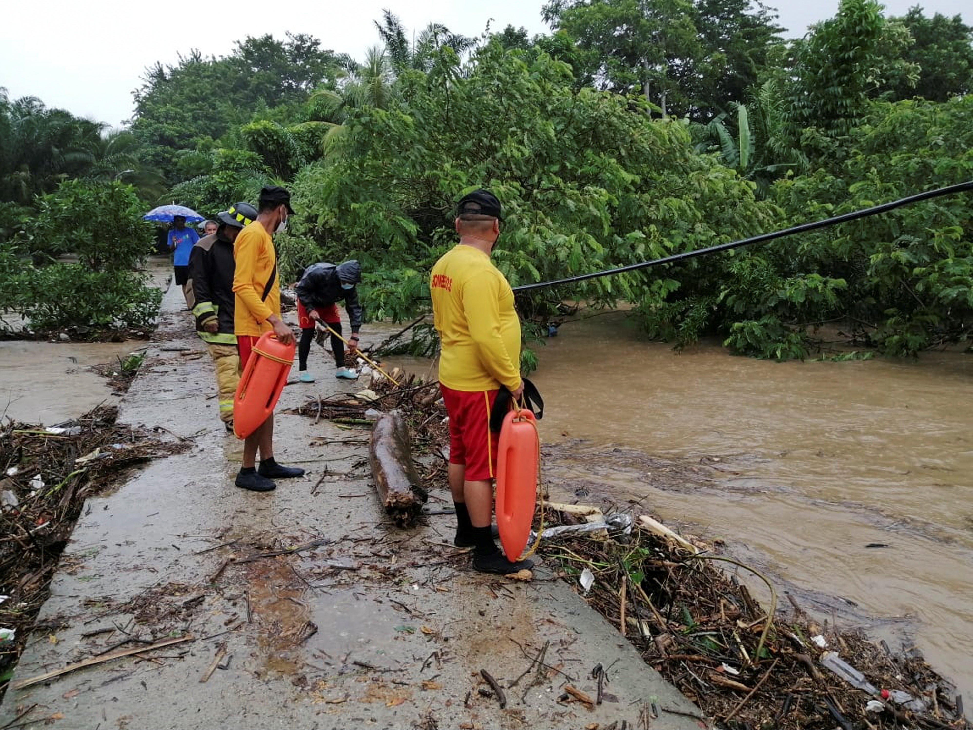 Rescue work taking place in a flooded area due to Hurricane Eta, in the city of Tela in the Honduran Caribbean