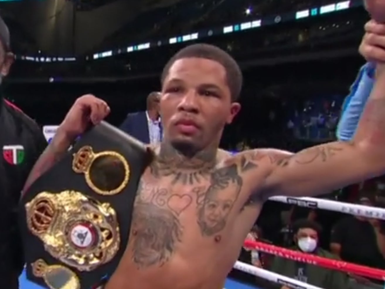 Gervonta Davis celebrates his victory over Leo Santa Cruz