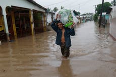 A weakened Eta moves on to Honduras with drenching rains
