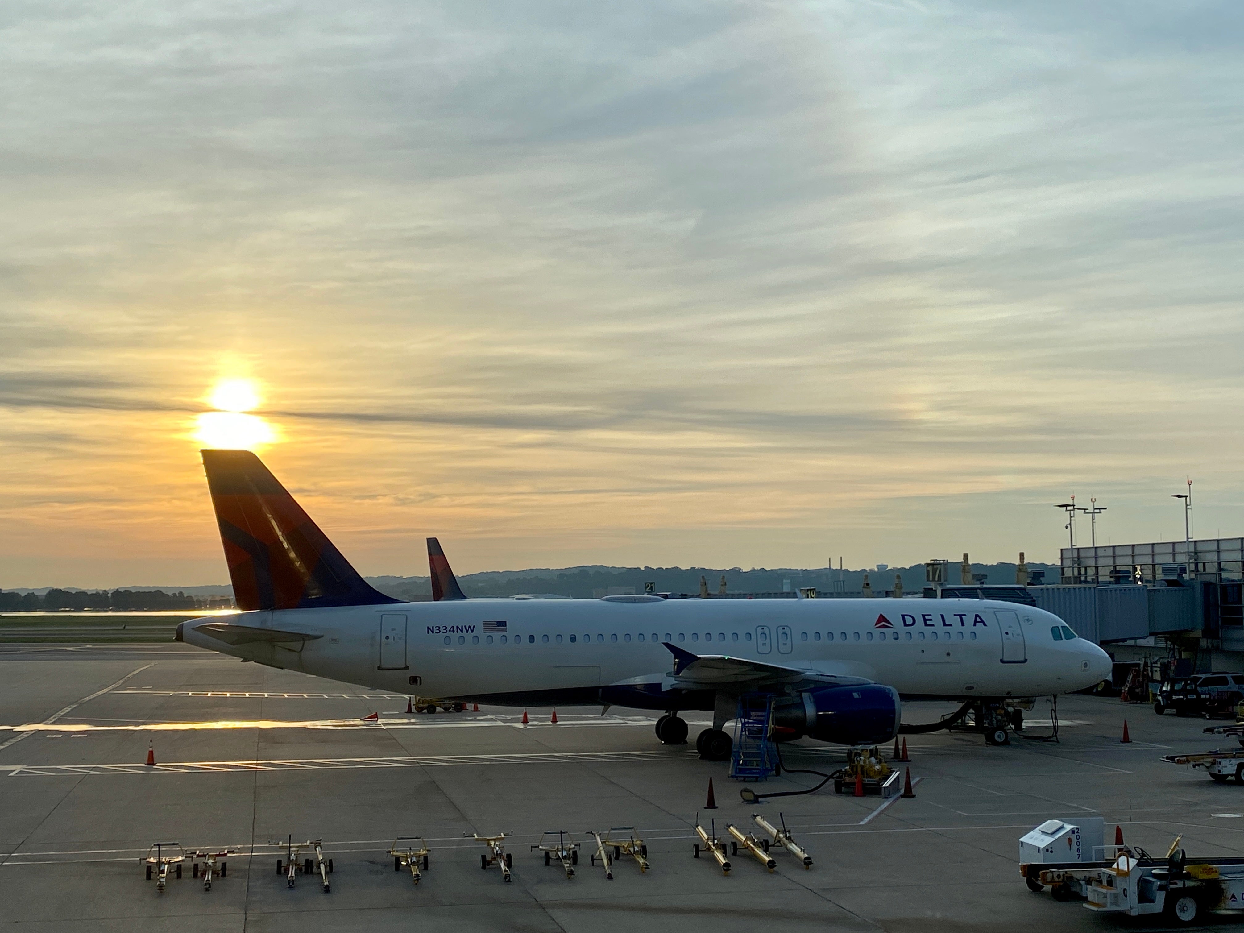 Plane at Ronald Reagan Washington National Airport