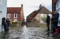 Britain braces for snow and rain as temperatures plunge