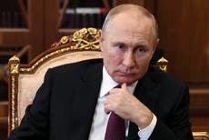 Putin holding off on US presidential congratulations