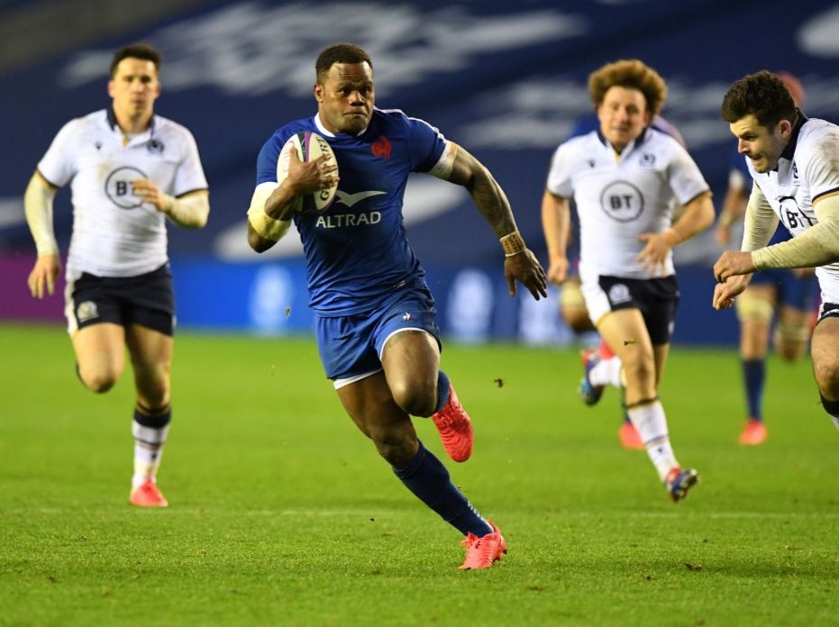 Virimi Vakatawa scores the winning try