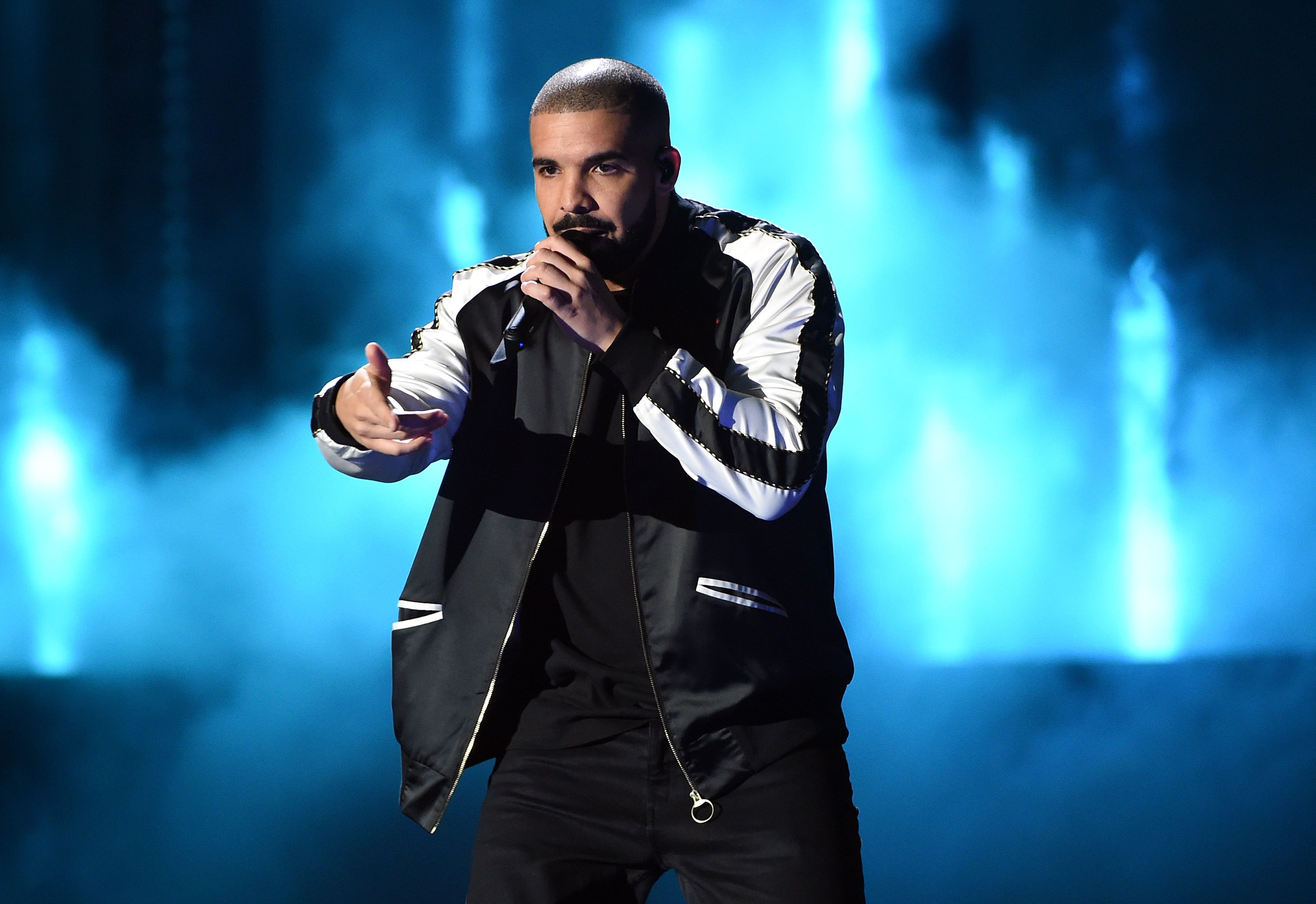 Drake weighs in on the Weeknd’s Grammy snub