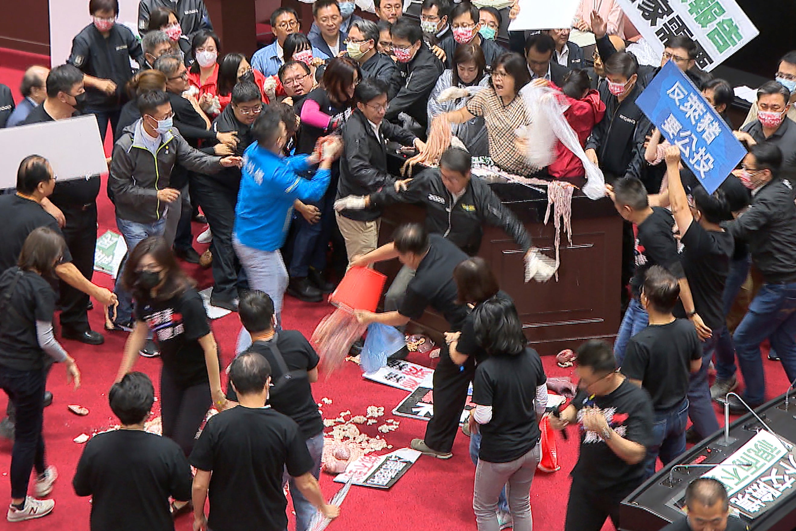 Taiwan Parliament Pork Fight