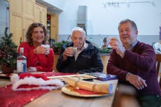 Captain Sir Tom Moore launches own brand of gin