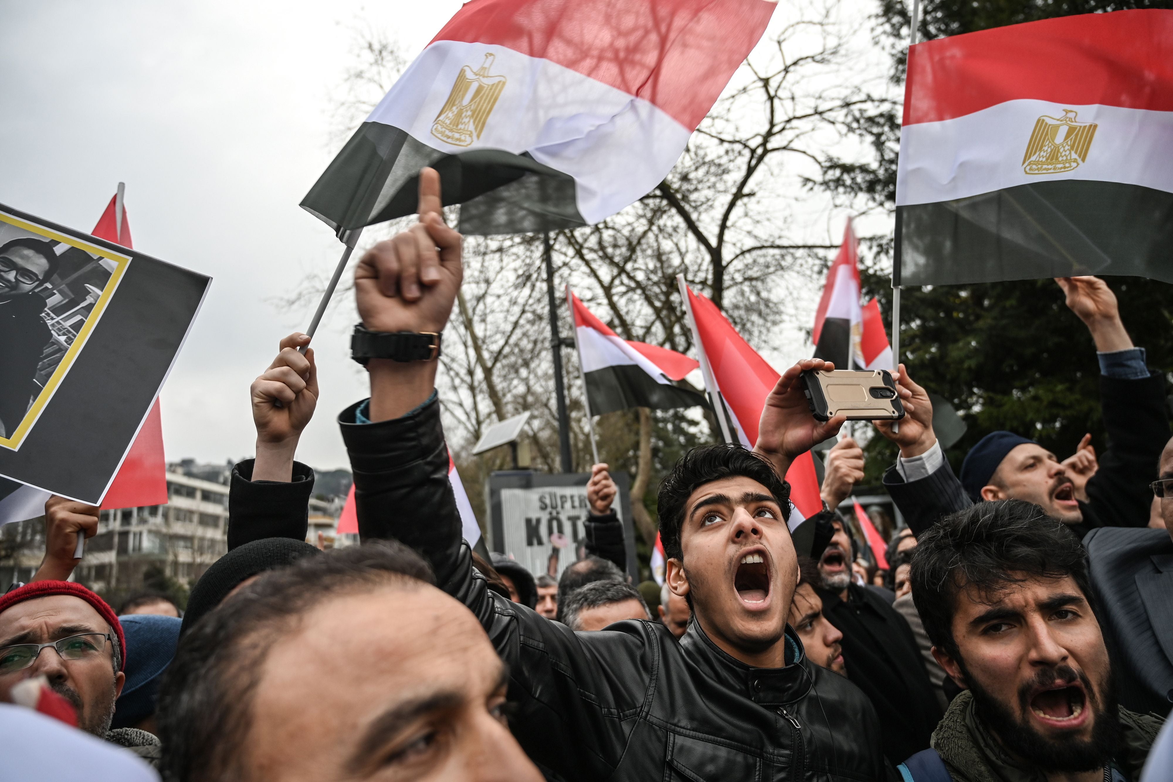 Crowds demonstrate against the death penalty in Egypt