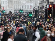 Christmas market closed as shopping crowds spark concern