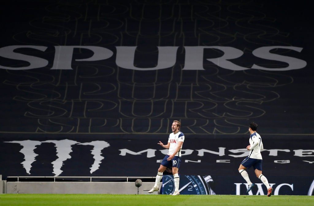 Kane and Son celebrate for Spurs