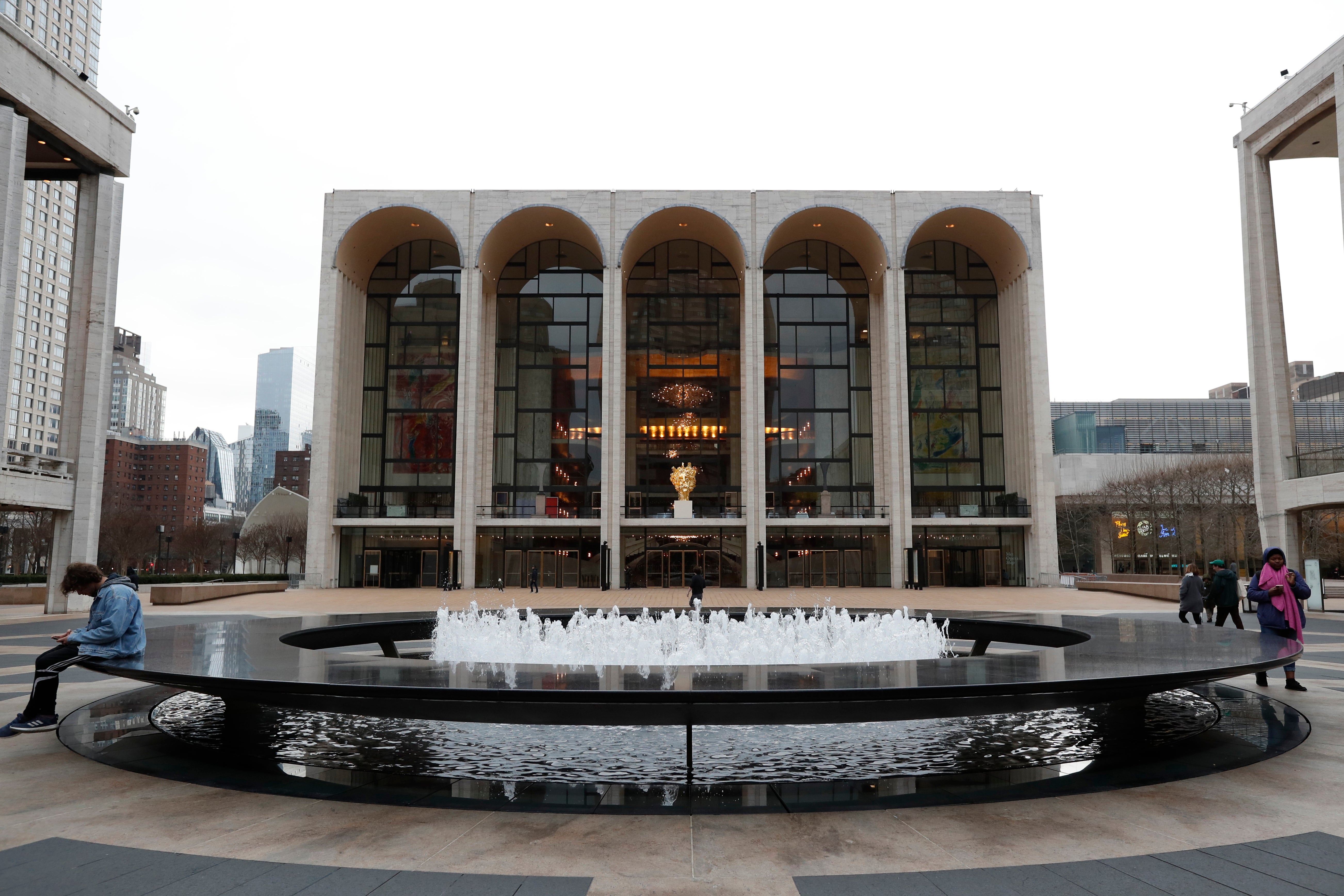 Met Opera-Stagehands Lockout