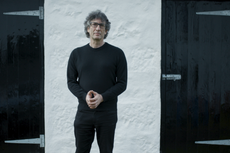 Neil Gaiman channels creativity into video to help Syrian refugees