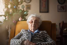 Phone calls, presents and meals: Ways to support people over Christmas