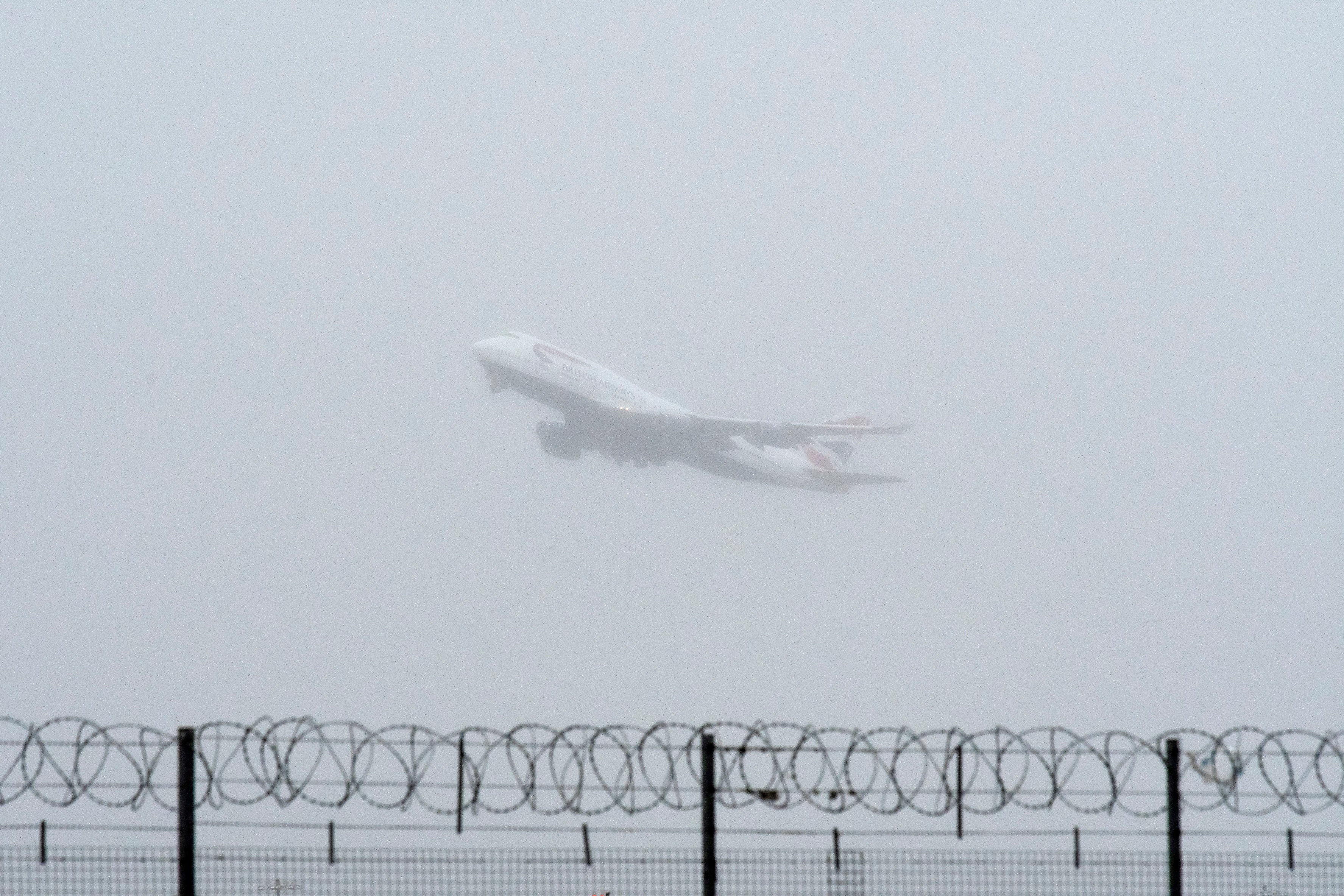 Home Office pushing ahead with removal flights despite new lockdown