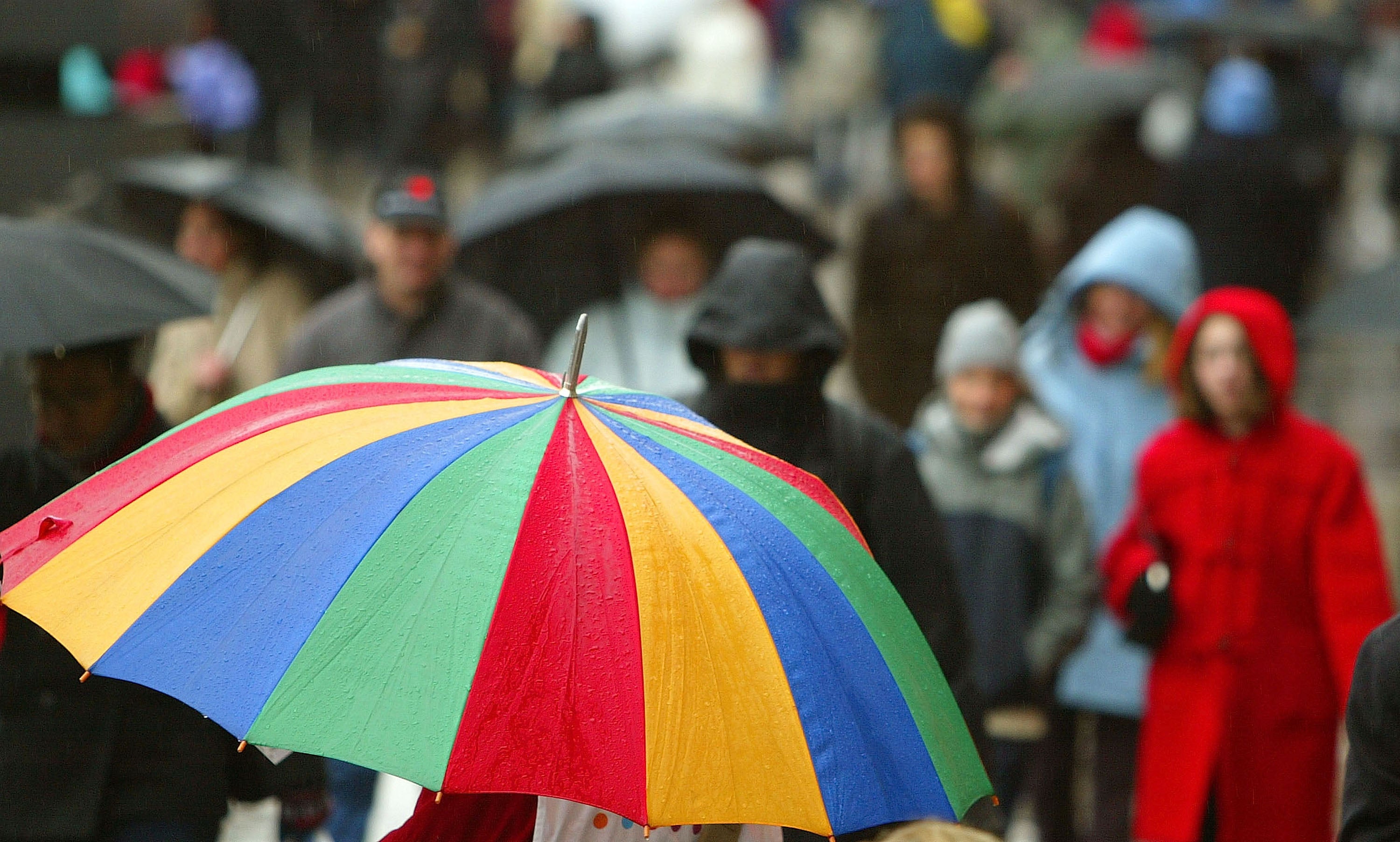 Most of the country will see a mixture of sunshine and showers