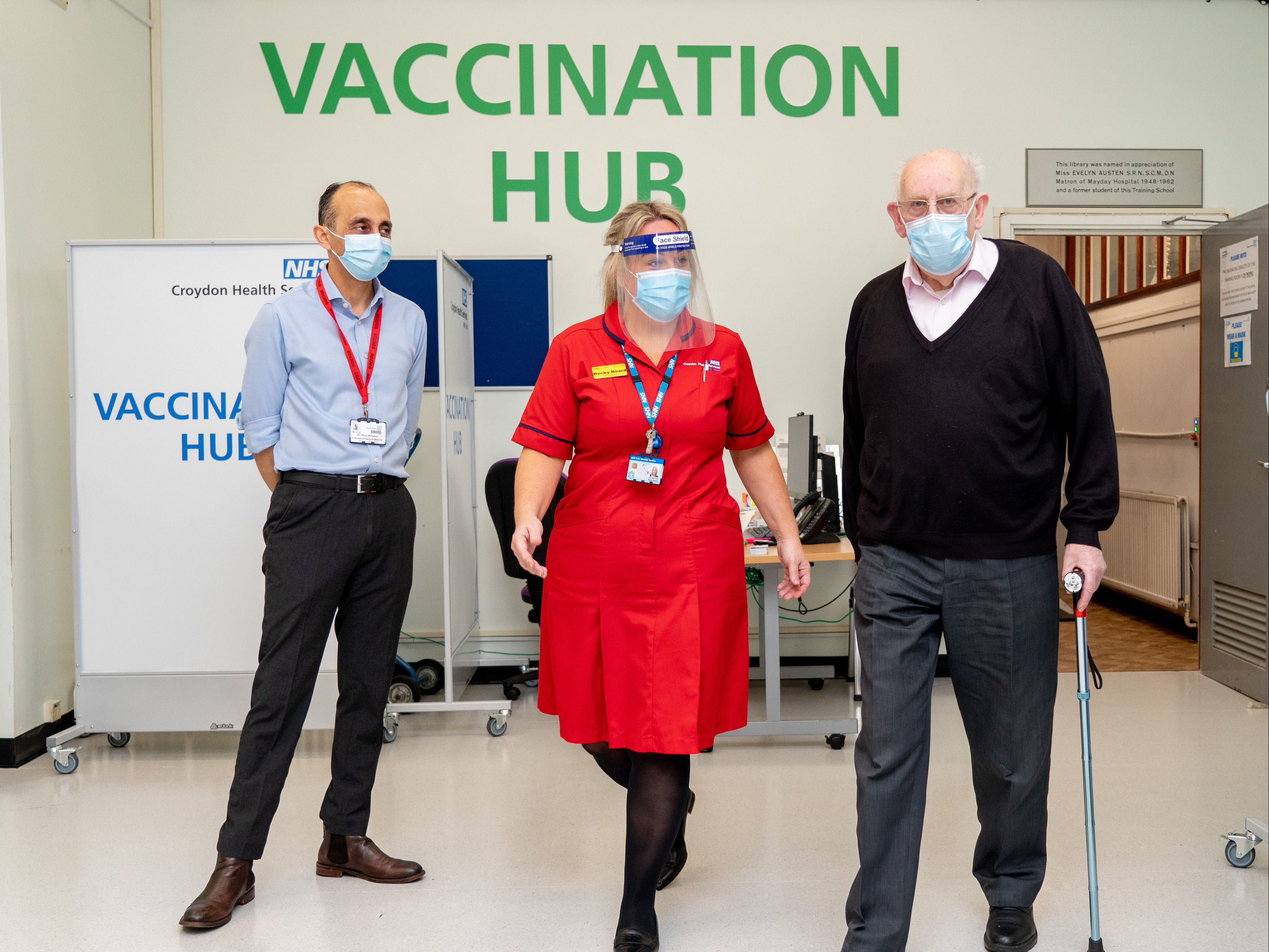  London on brink of tier 3 - follow live