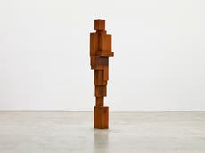 Sculptor Sir Antony Gormley donates £400,000 artwork to campaign