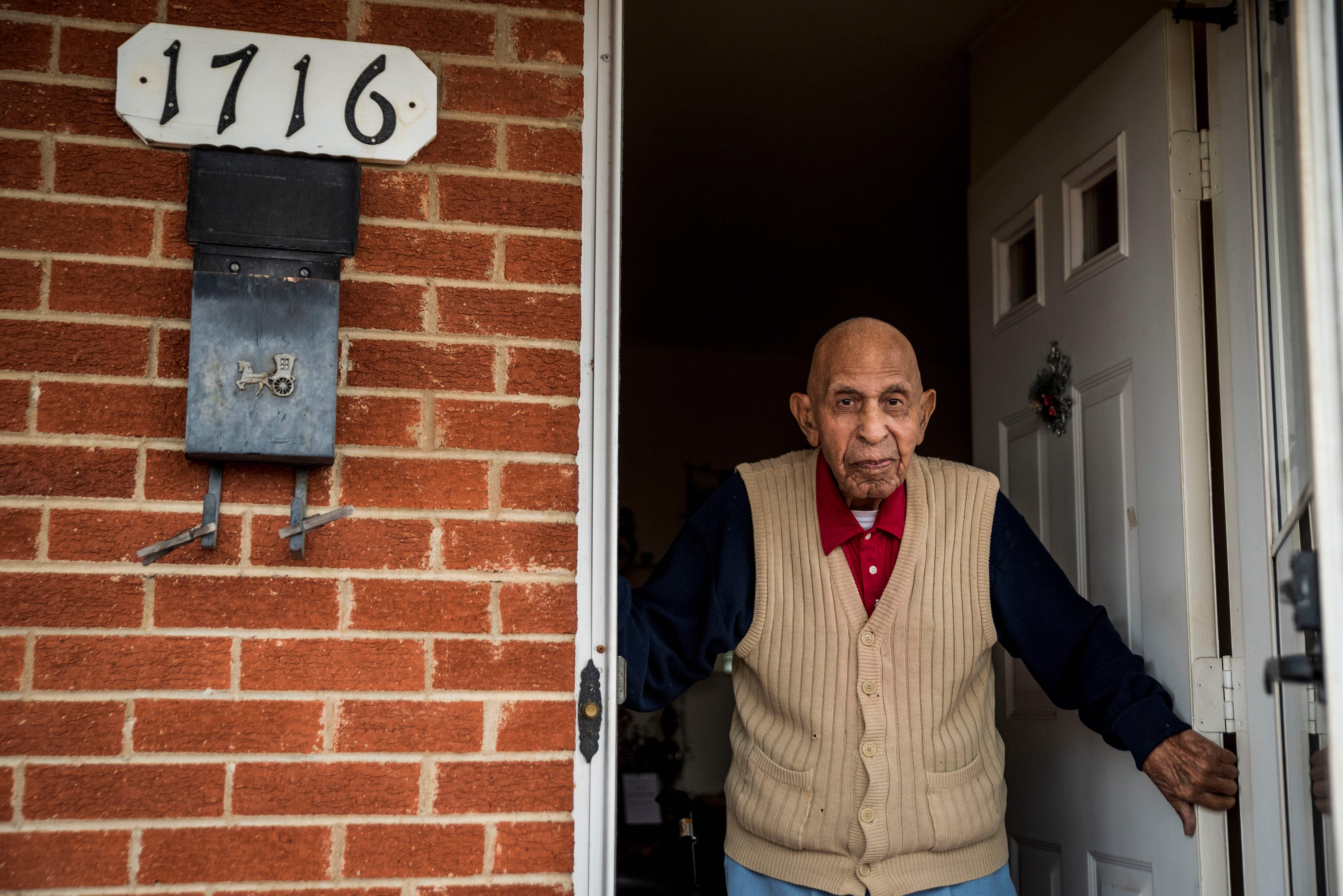 Obit Tuskegee Airman Farrar