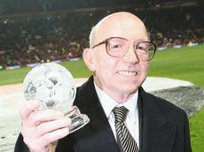 Nobby Stiles: Heading the ball gave World Cup winner brain damage, family told